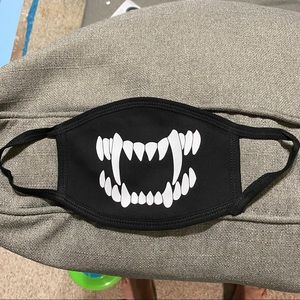 Monster Scary Creepy Demon Vampire Teeth Face Mask